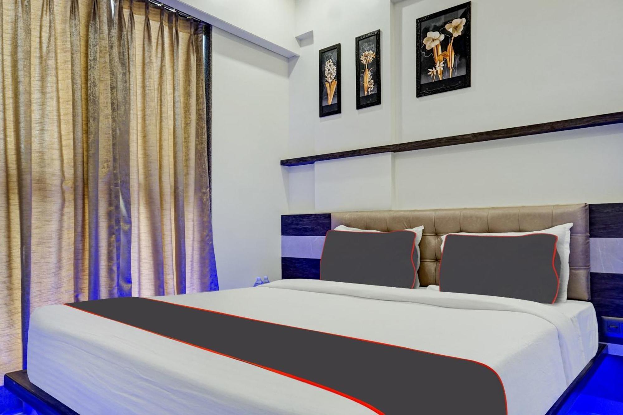 Super Townhouse Poona Royal 호텔 Pimpri-Chinchwad 외부 사진