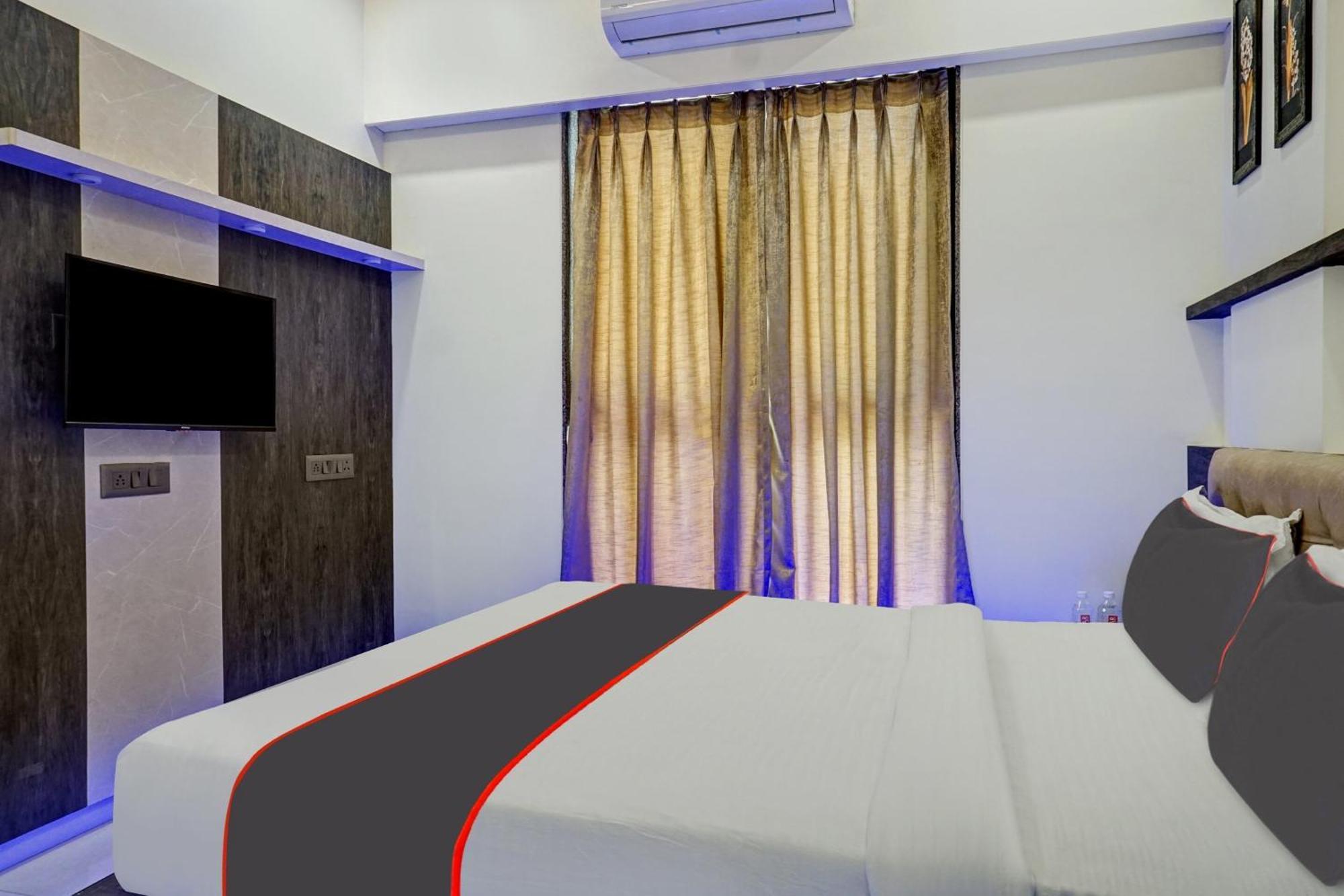 Super Townhouse Poona Royal 호텔 Pimpri-Chinchwad 외부 사진